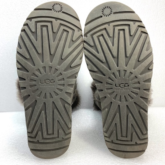 UGG Bailey Button Suede Sheepskin Short Boot - Women's 6 - Picture 10 of 11